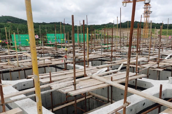 歐西建材為您分享PVC防水卷材滿(mǎn)粘法施工工藝！